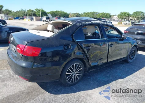 2012 Volkswagen Jetta 2.5L Sel Premium z USA, uszkodzony, nr VIN 3VWLP7AJ5CM367127